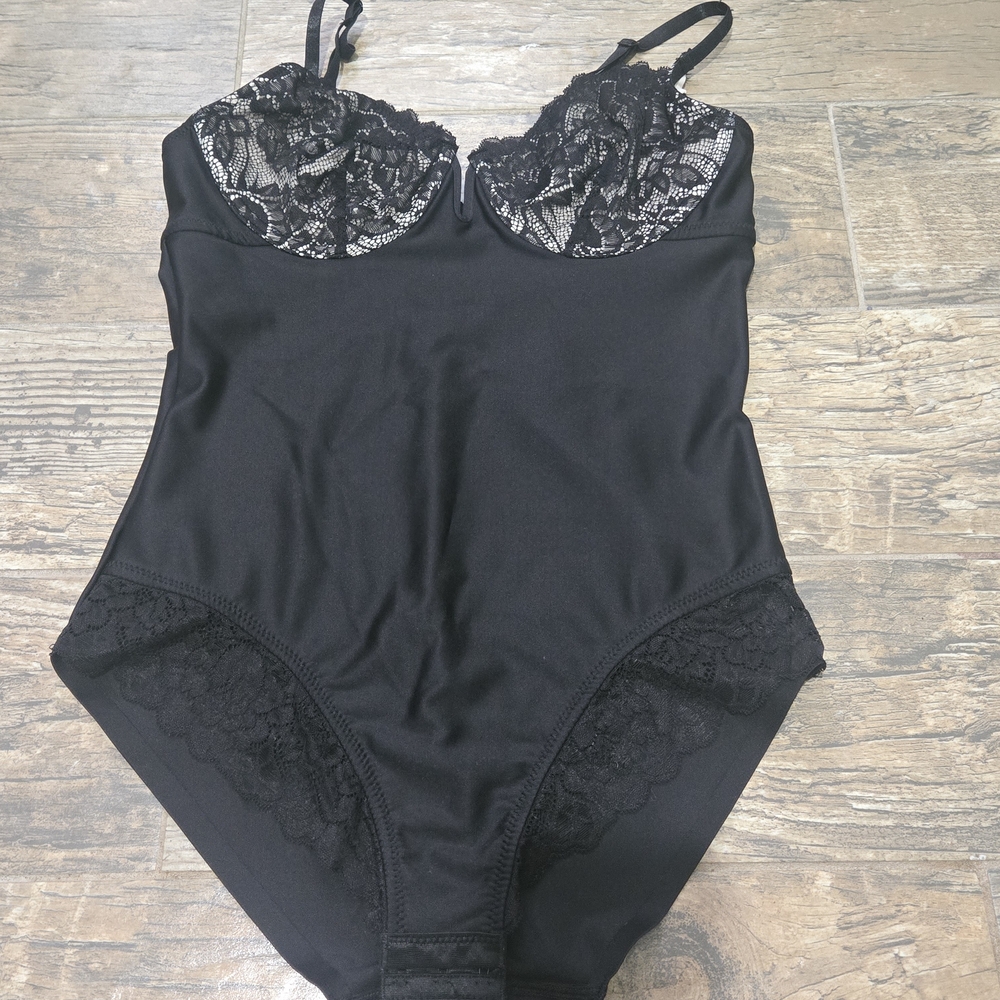Black Lace Bodysuit Shapewear with Supportive Cups